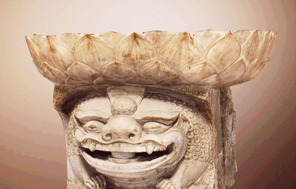 Tượng sư tử đá chùa Hương Lãng
