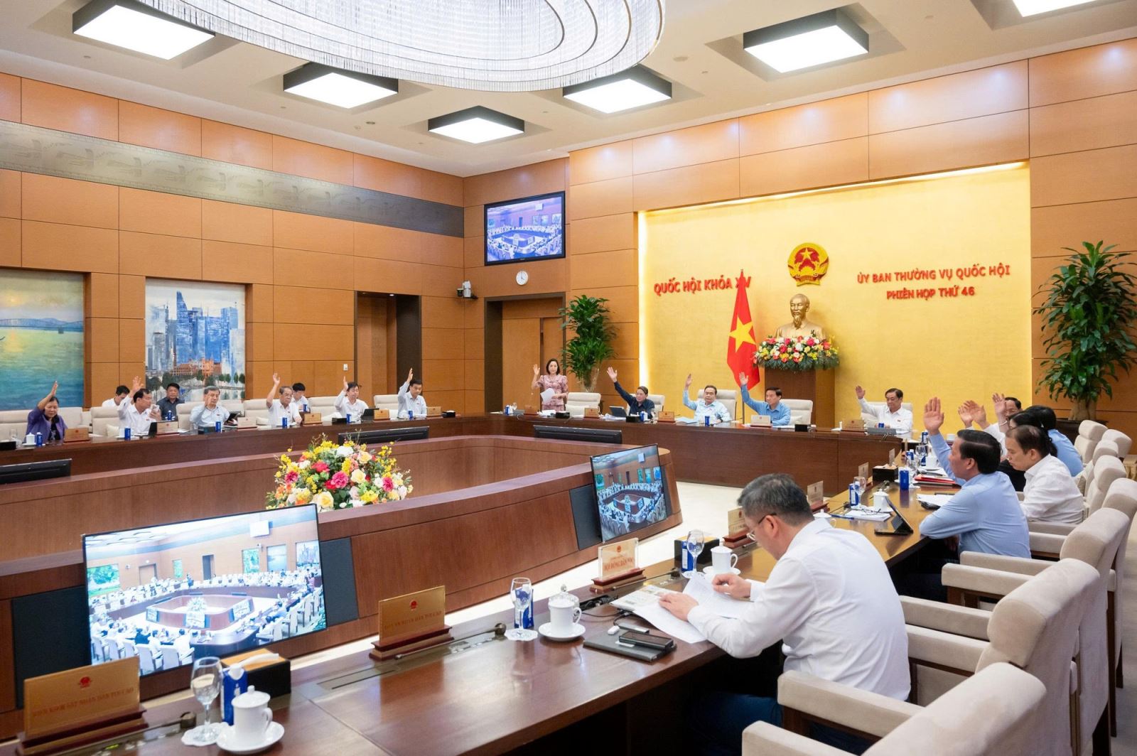 Từ hôm nay, vợ chồng tự quyết thời gian sinh con, số con, khoảng cách các lần sinh